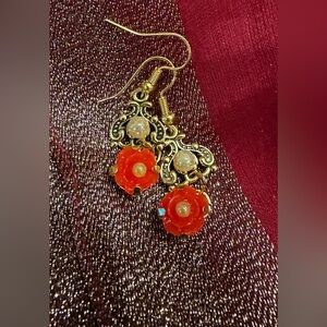 New Vintage-style Elegant Gold and Red/Orange Rose Earrings